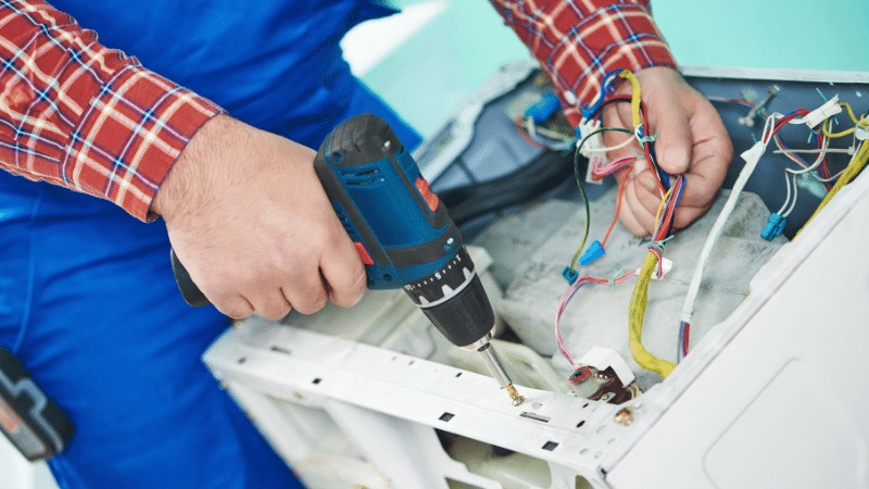 Adapazarı Vaillant Vaillant çamaşır makinesi kart tamiri – Su almama arızası orijinal parça ile giderildi. - Teknik servis örneği